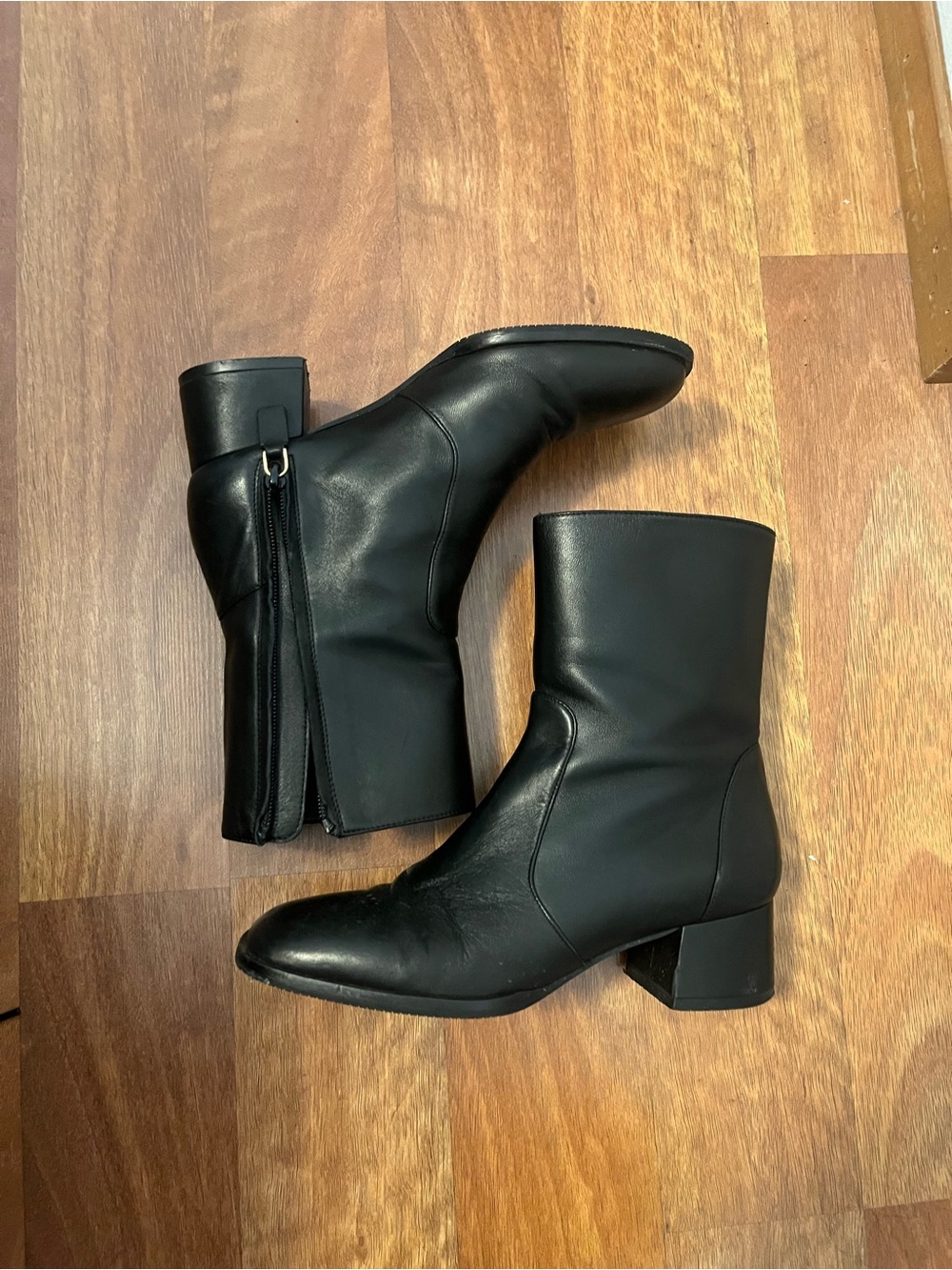 Stuart Weitzman Bootie